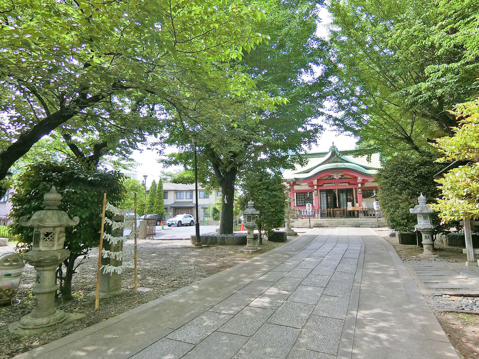 市谷亀岡八幡宮至近