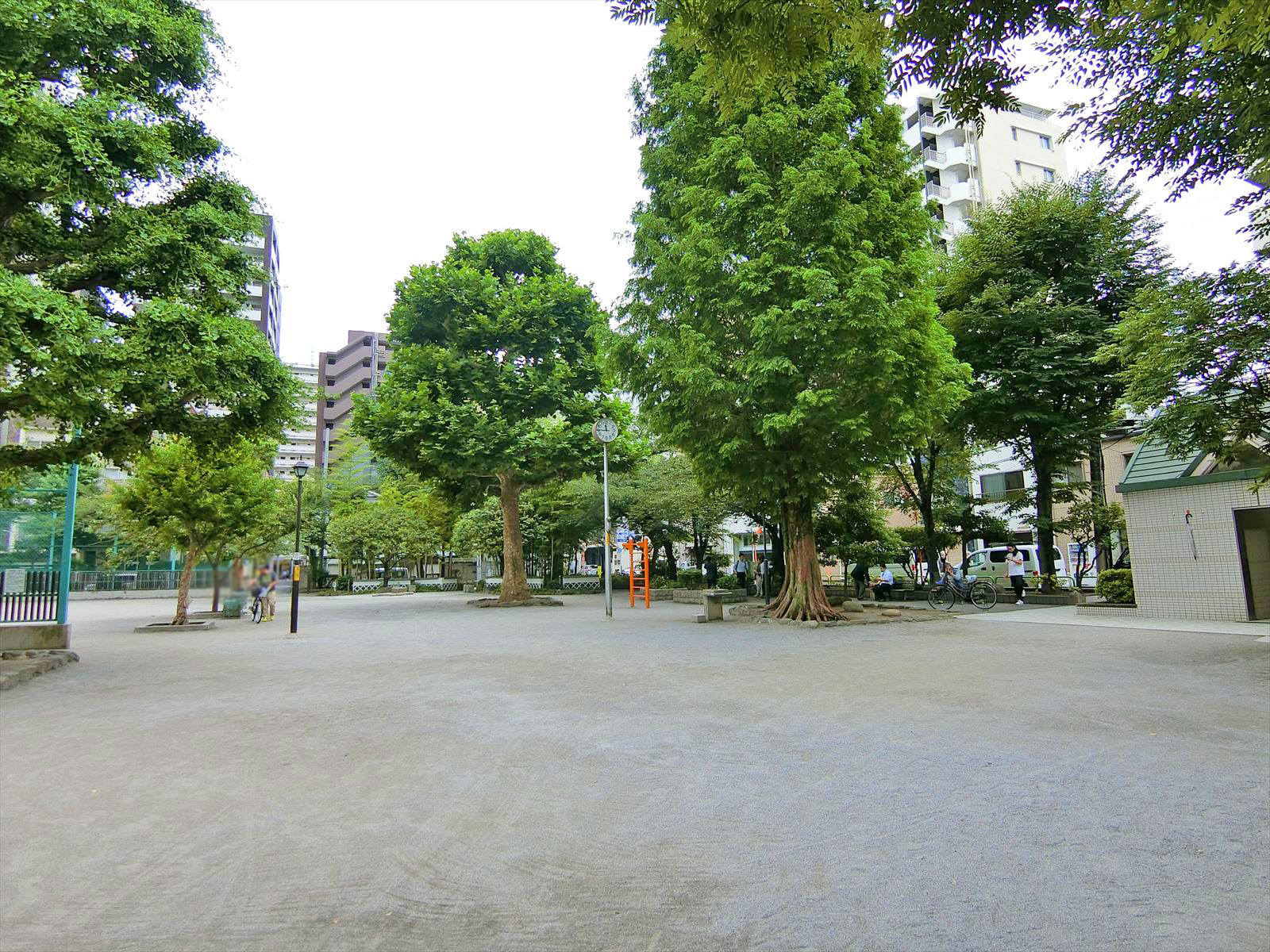 付近の松葉公園