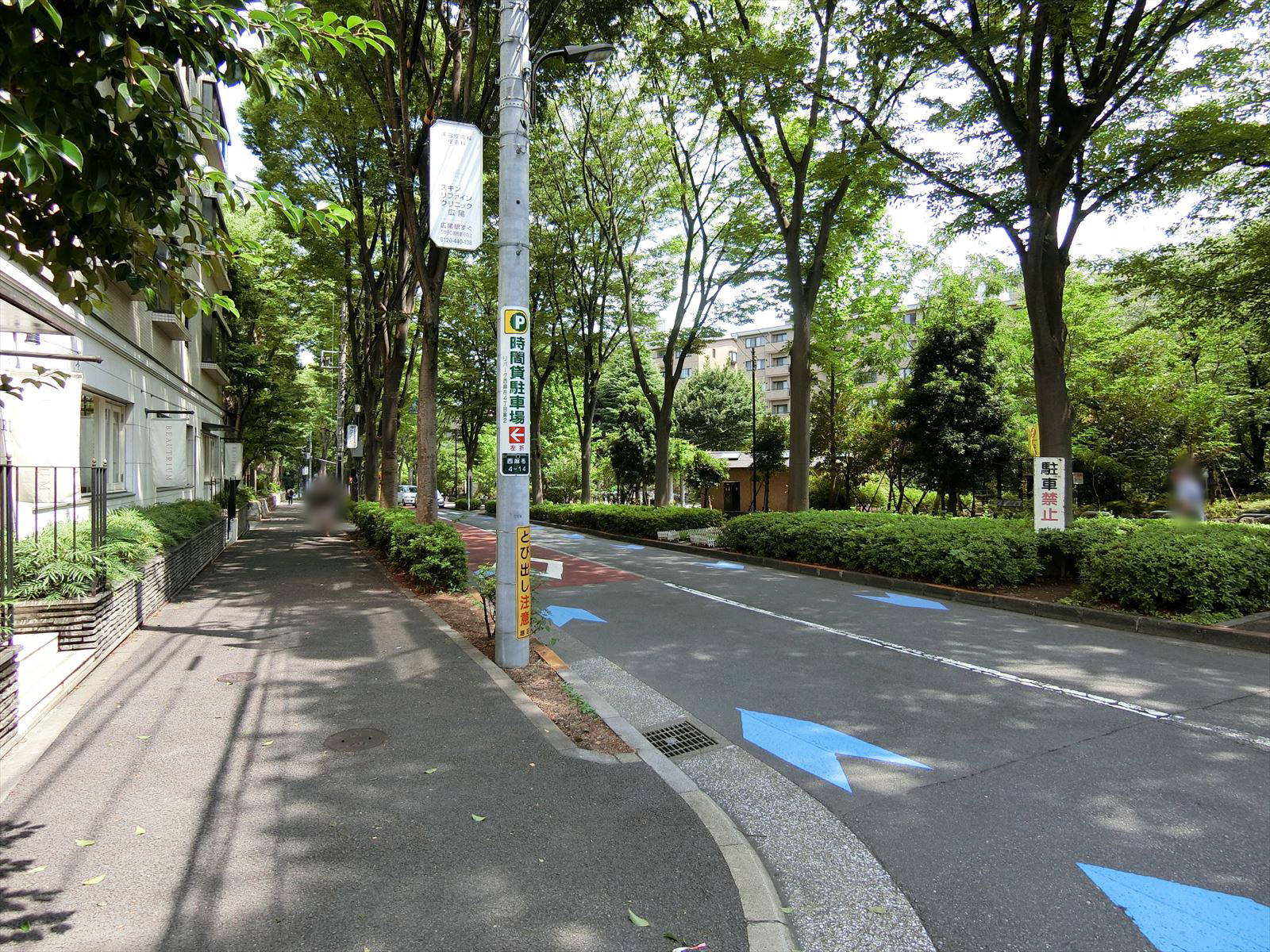 シェ麻布ビル前面の通り