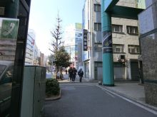 KSKビル前面の通り