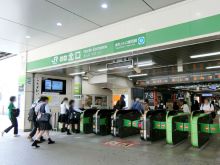 最寄りの「中野駅」