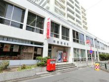 徒歩2分の中野郵便局