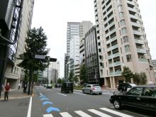 BIZIA麹町ビル前