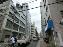 山口ビル7前面の通り