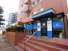 向かいのショップの様子