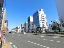 第二京浜沿いに立地