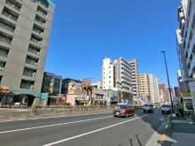 第二京浜沿いに立地