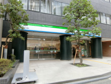 近くのファミリーマー