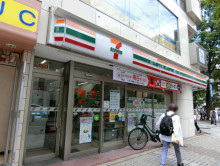 徒歩1分のセブンイレ