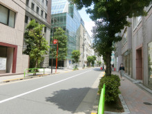 第2秩父屋ビル前面の