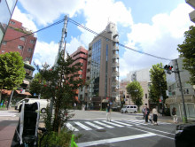 イセツネビル前面の通