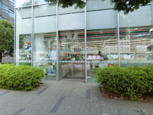 隣のセブンイレブン仙