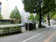 仙信ビル前面の広瀬通