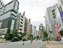 第2猪瀬ビル前面のス