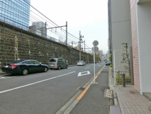 ヒキタカ飯田橋ビル前面の通り