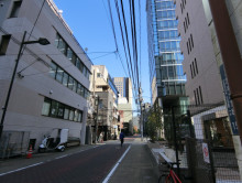 成友芝浦ビル前面の通