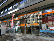 隣の大阪南郵便局