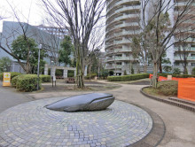 徒歩2分の居木橋公園