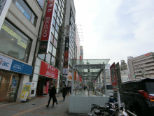 タツミビル前面の通り