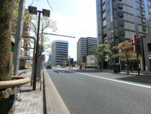 シグマビル前面の千葉