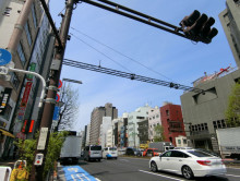 第一光明堂ビル前面の