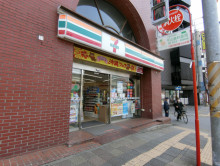 徒歩1分のセブンイレ