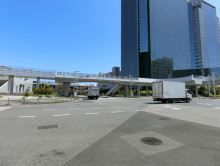 スターツ幕張ビル前面