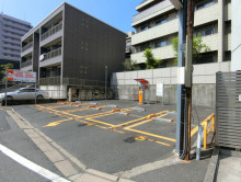 隣のコインパーキング