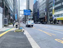 バンセイ室町ビル前面