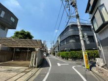 黒須ビル前面の通り