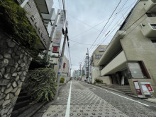 市谷左内坂ビル前面の