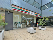 徒歩1分のセブンイレ