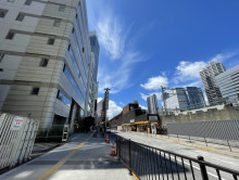 SIL新宿ビル前面の