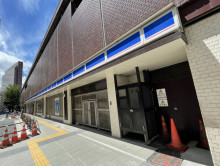 徒歩1分のローソン 