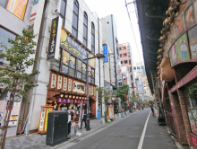 ダイハツ有楽町ビル前