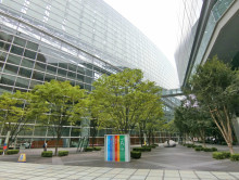 徒歩4分の国際フォー