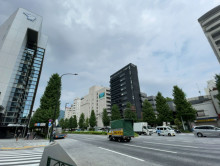 付近の麻布通り