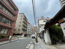 小池ビル前面の通り