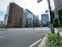 マスマンビル前面の通