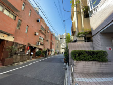 福吉坂ビル前面の通り