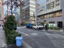 7山京ビル前面の箱崎