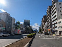 YSビル前面の通り