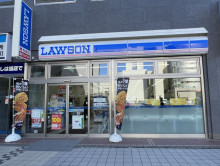 徒歩1分のローソン札