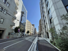 周辺は静かなオフィス