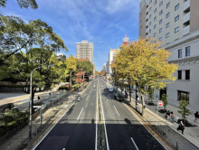 関内JSビル前面の通