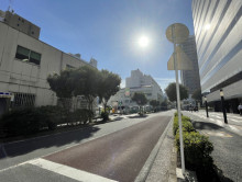 帝蚕関内ビル前面の通