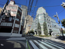 南蛮ビル前面の通り