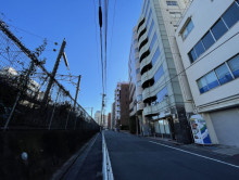 NSビル前面の通り