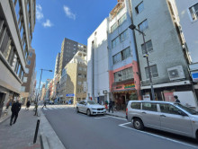 戸羽ビル前面通り