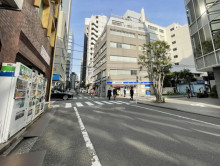 吉田ビル前面の通り